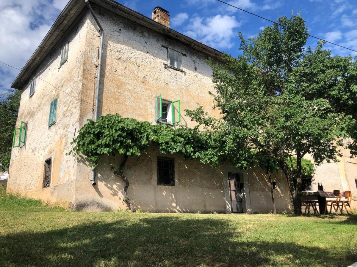 Vila Cultural Monument House Vecchia Otočac Exteriér fotografie