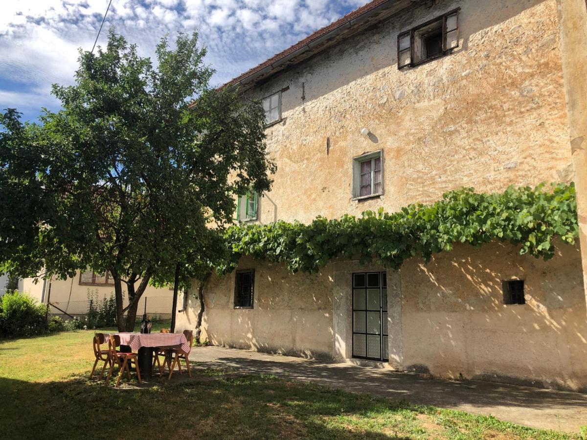 Vila Cultural Monument House Vecchia Otočac Exteriér fotografie